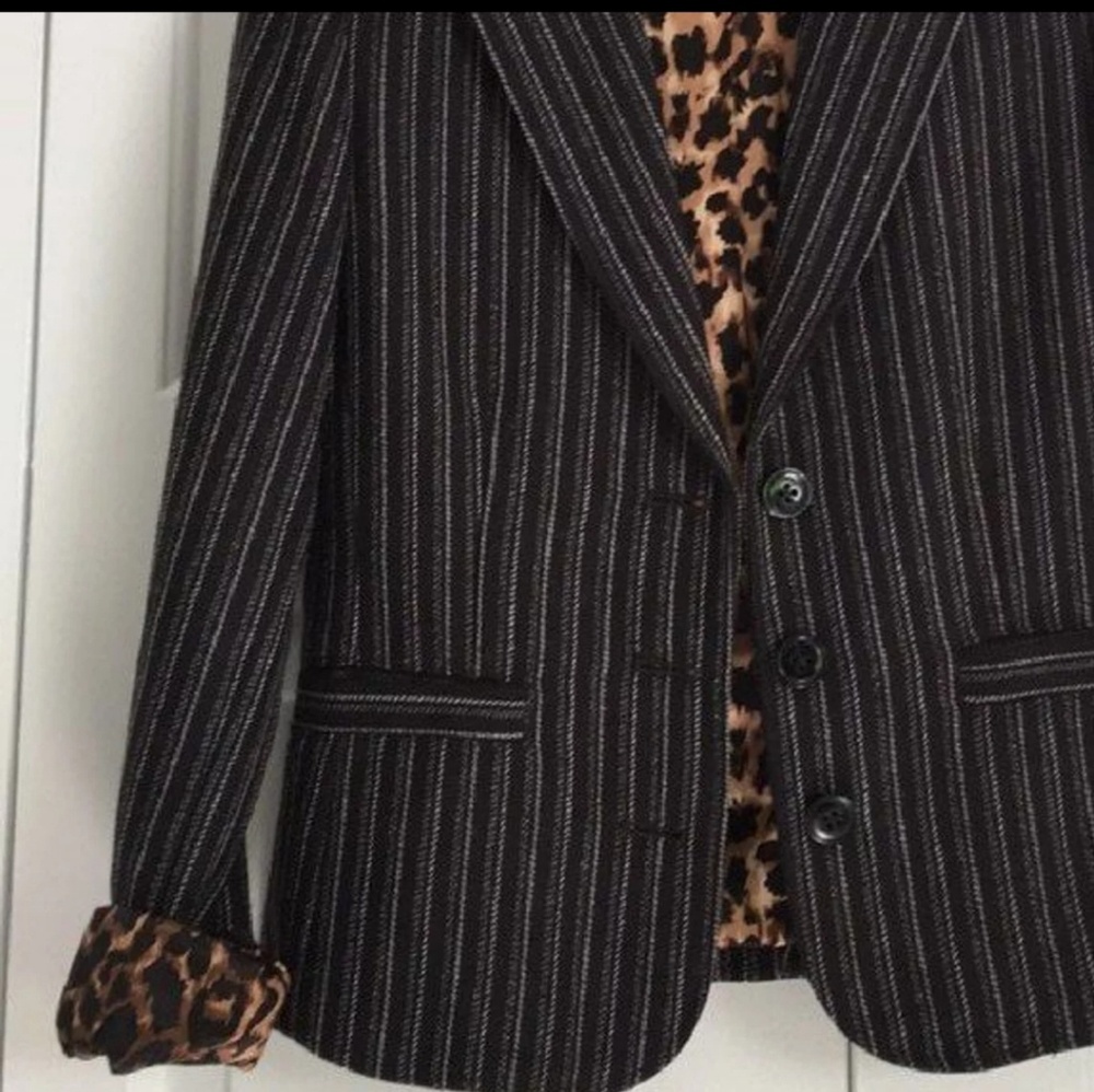 Cabi pinstriped leopard lined blazer size 6 - Picture 4 of 6